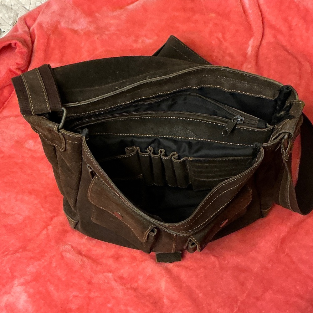 Men's Brown Messenger Bag - Picture 6 of 13